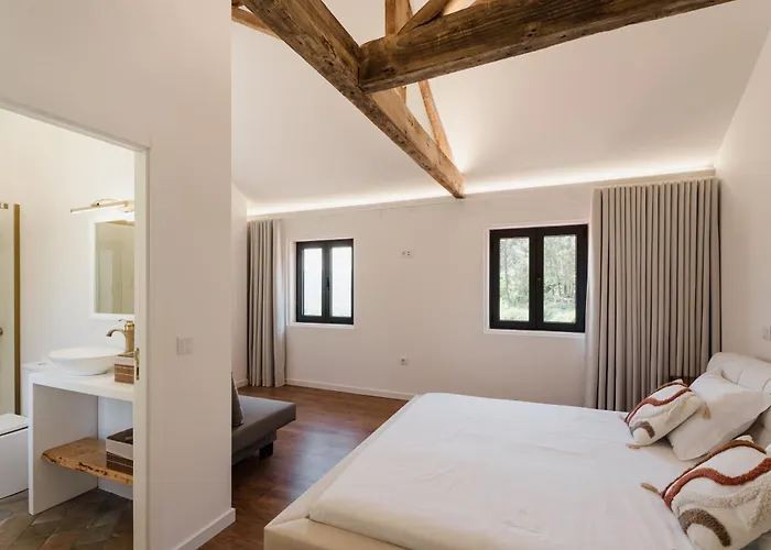 Belo Douro - Private Pool - Douro Valley - By Rowdhouses Pacos de Gaiolo